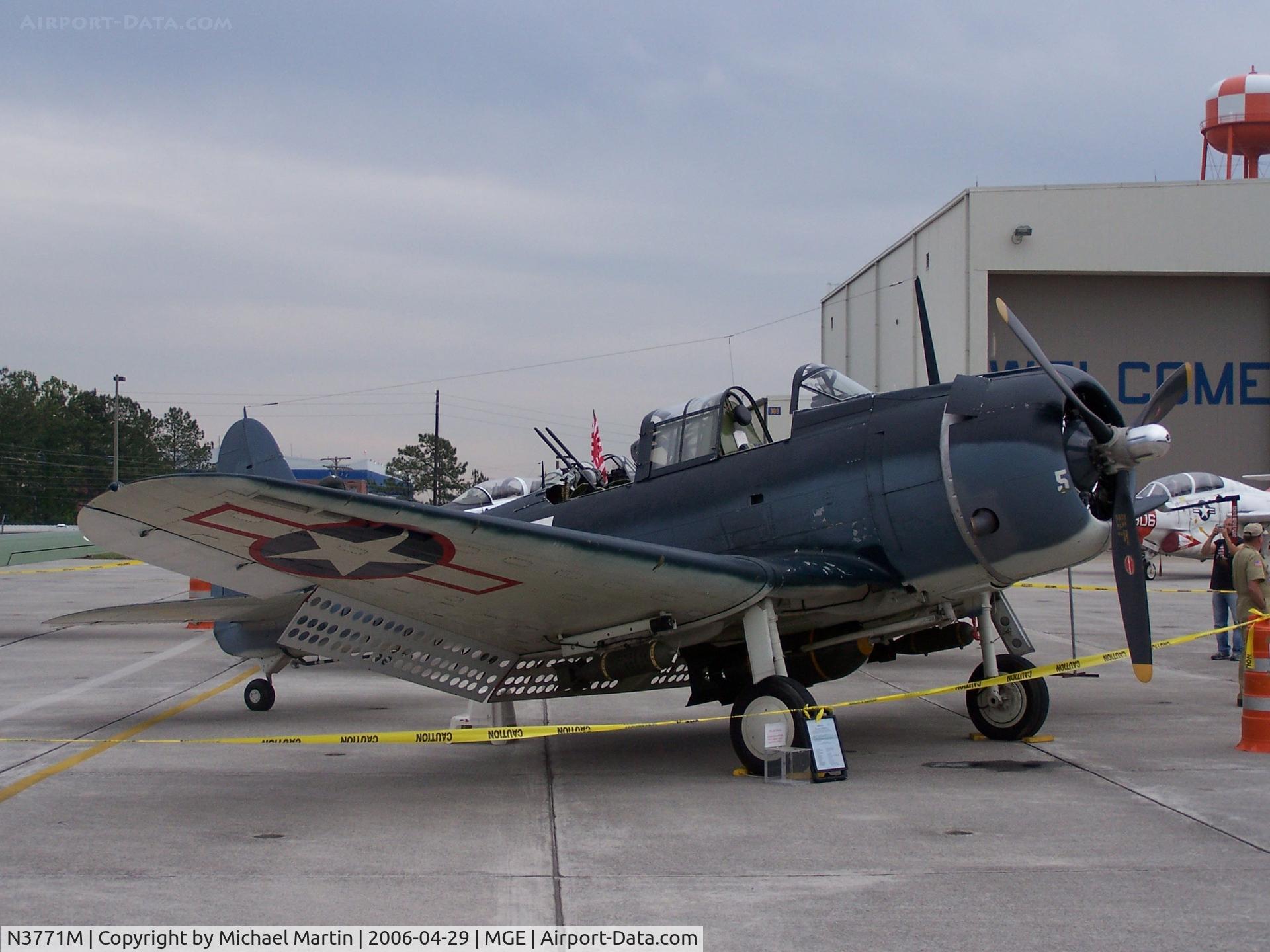 N3771M, North American SNJ-5C (AT-6D) Texan Texan C/N 88-17109, On Display @ NAS Atlanta Air Show