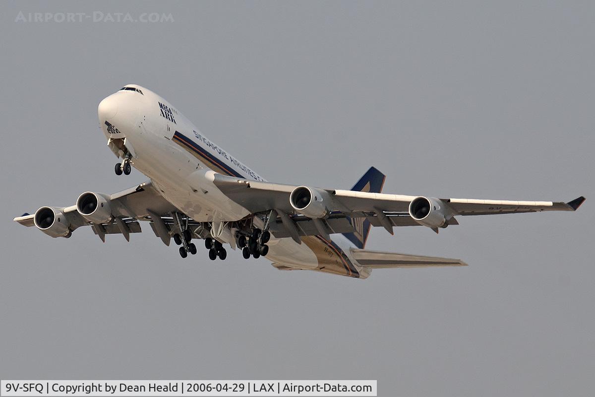 9V-SFQ, 2006 Boeing 747-412F(SCD) C/N 32901, Singapore Airlines Cargo 9V-SFQ (FLT SQC7965) climbing out from RWY 25L enroute to Ted Stevens Anchorage Int'l (PANC), Alaska.