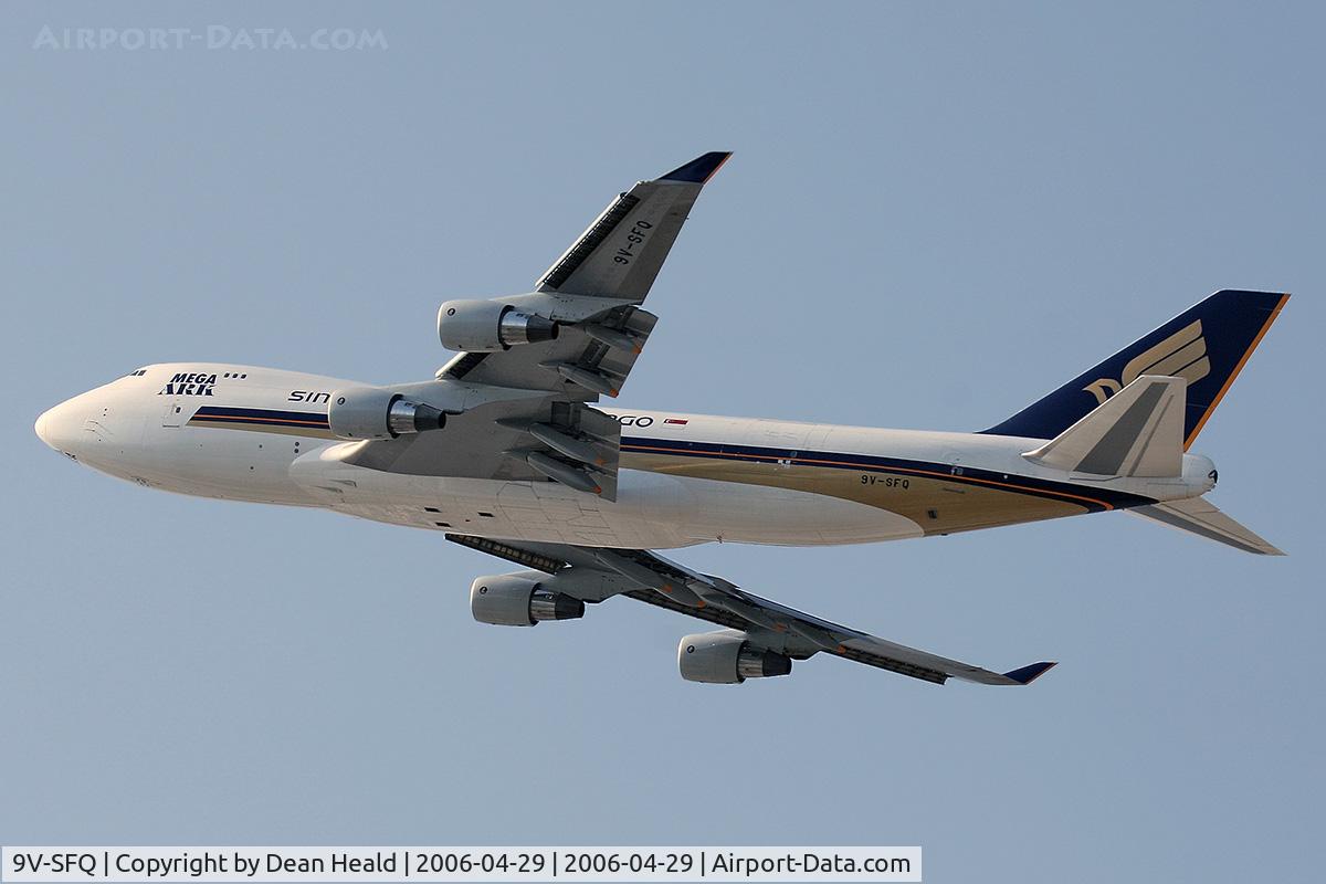 9V-SFQ, 2006 Boeing 747-412F(SCD) C/N 32901, Singapore Airlines Cargo 9V-SFQ (FLT SQC7965) climbing out from RWY 25L enroute to Ted Stevens Anchorage Int'l (PANC), Alaska.