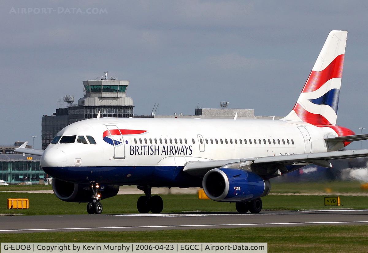 G-EUOB, 2001 Airbus A319-131 C/N 1529, BA's clean looking A.319 rumbling down 24L.