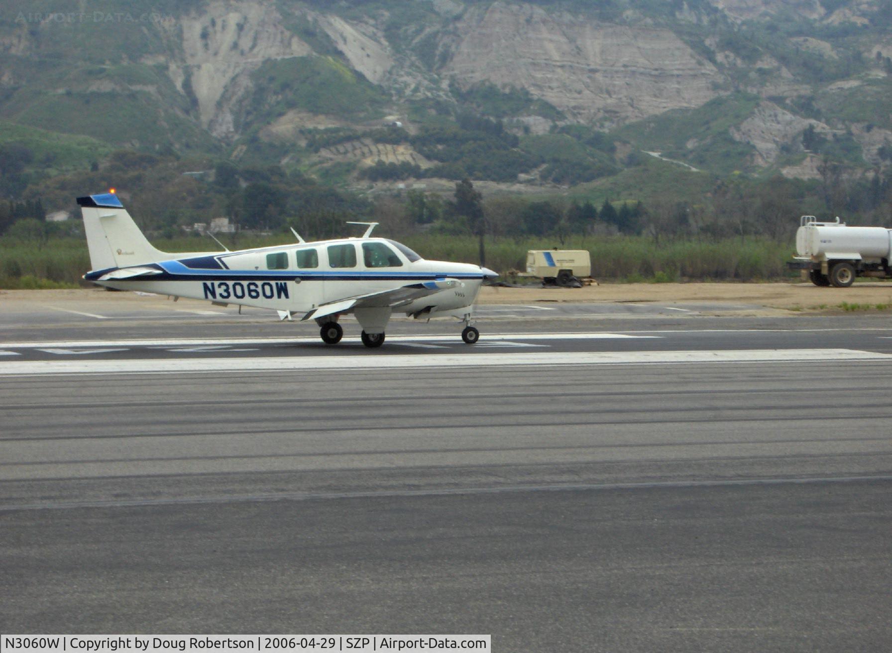 N3060W, 1973 Beech A36 Bonanza 36 C/N E-488, 1973 Beech A36 BONANZA Continental IO-520-B 285 Hp, landing roll Runway 22