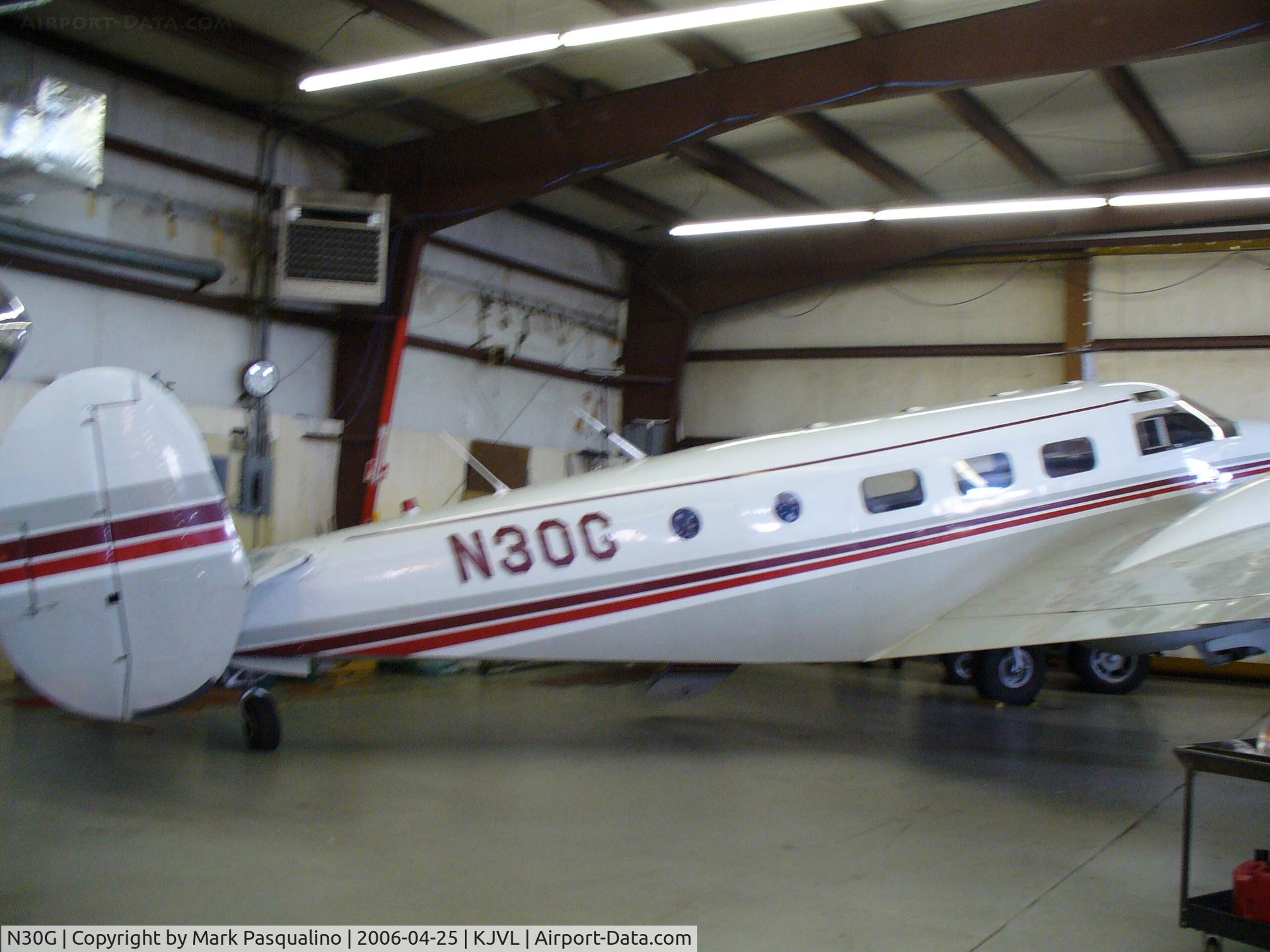 N30G, 1946 Beech D18S C/N A-131, Beech D18S