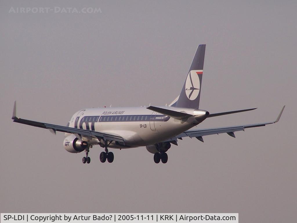 SP-LDI, 2005 Embraer 170LR (ERJ-170-100LR) C/N 17000073, Lot - landing on rwy 25