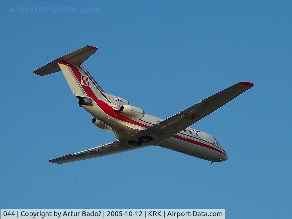 044, 1978 Yakovlev Yak-40 C/N 9840659, Poland Air Force
