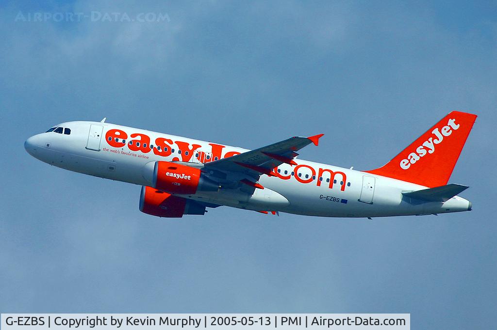 G-EZBS, 2005 Airbus A319-111 C/N 2387, Leaving Palma Airport, Mallorca.