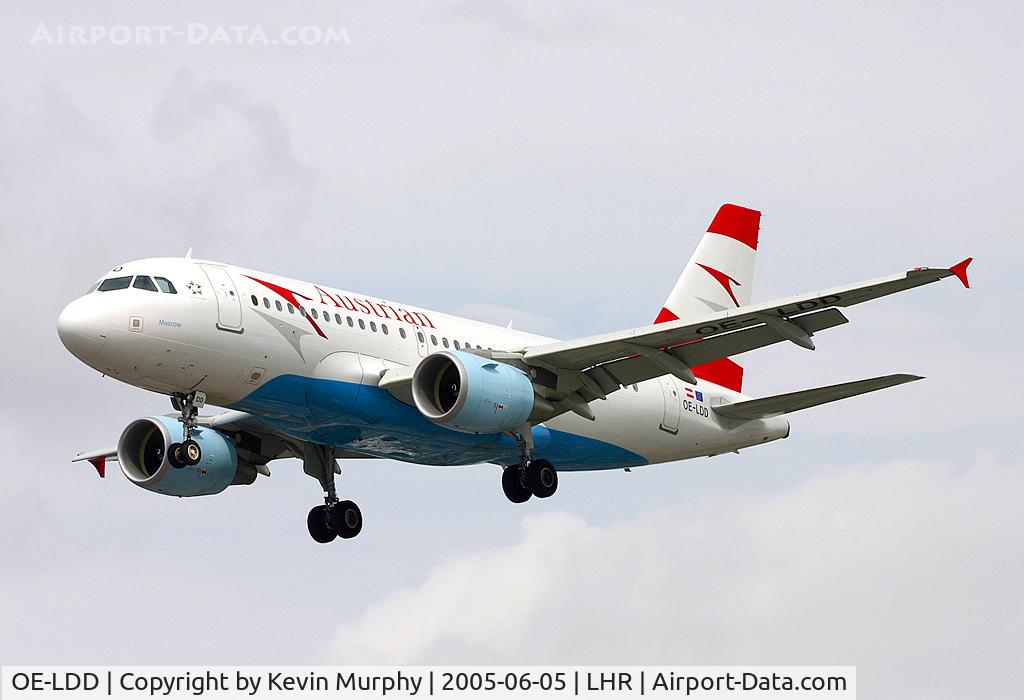 OE-LDD, 2005 Airbus A319-112 C/N 2416, Austrian A.319 coming into 27R at LHR.
