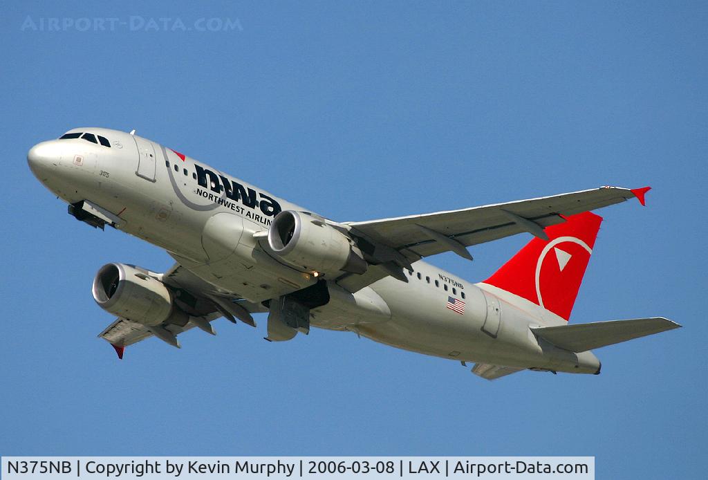 N375NB, 2005 Airbus A319-114 C/N 2474, Floating out of Los Angeles