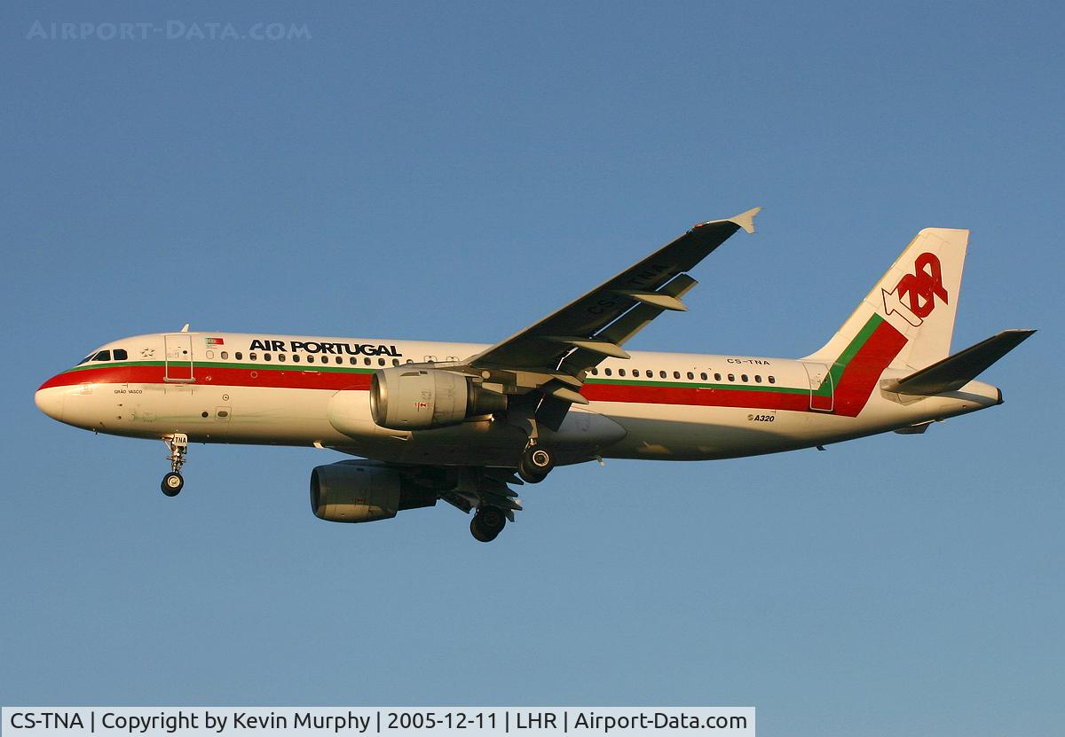 CS-TNA, 1991 Airbus A320-211 C/N 185, TAP coming in over Myrtle Avenue.