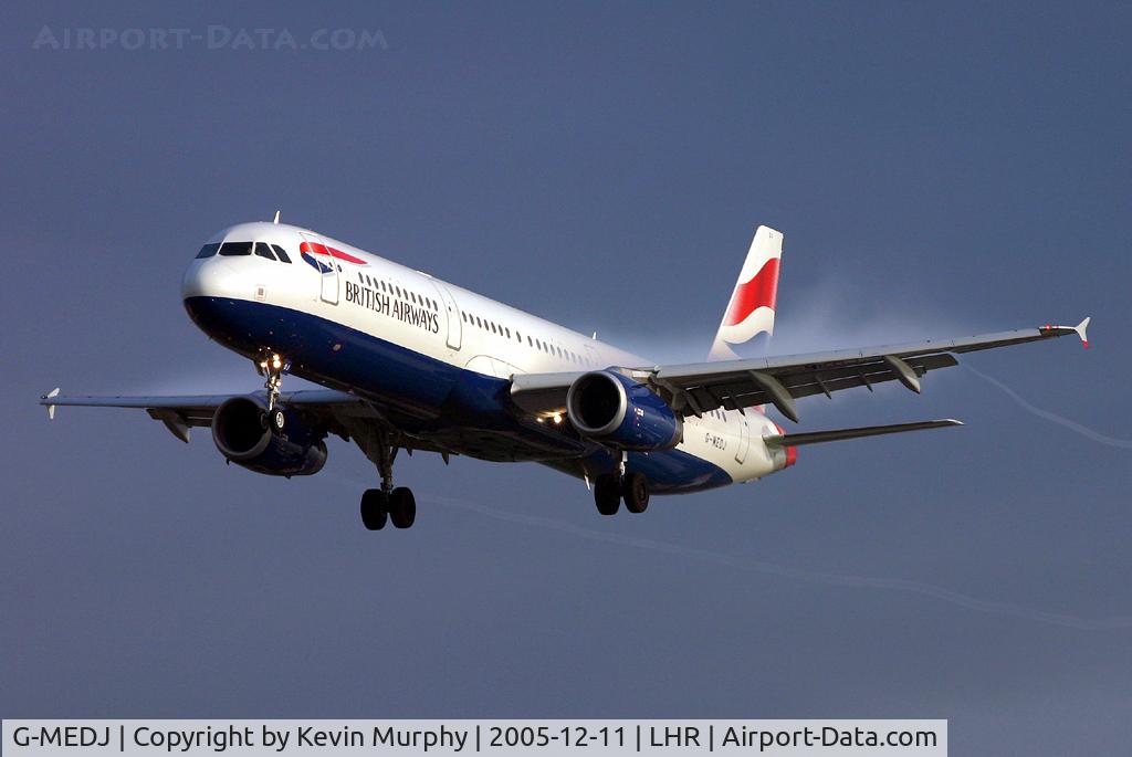 G-MEDJ, 2004 Airbus A321-231 C/N 2190, Coming through the cold air to 27L.