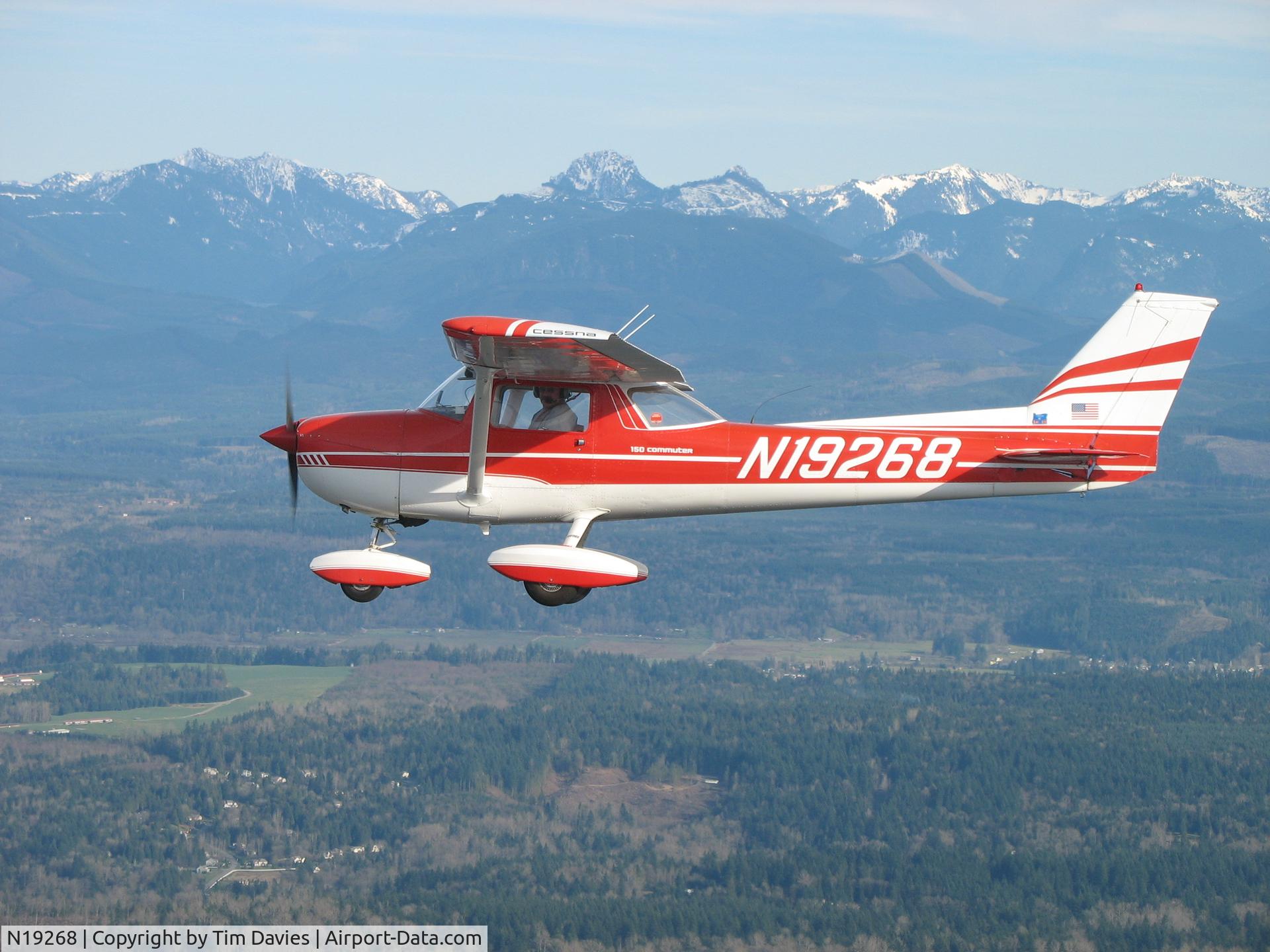 N19268, 1973 Cessna 150L C/N 15074289, Over the Snoqualmie valley near Seattle.