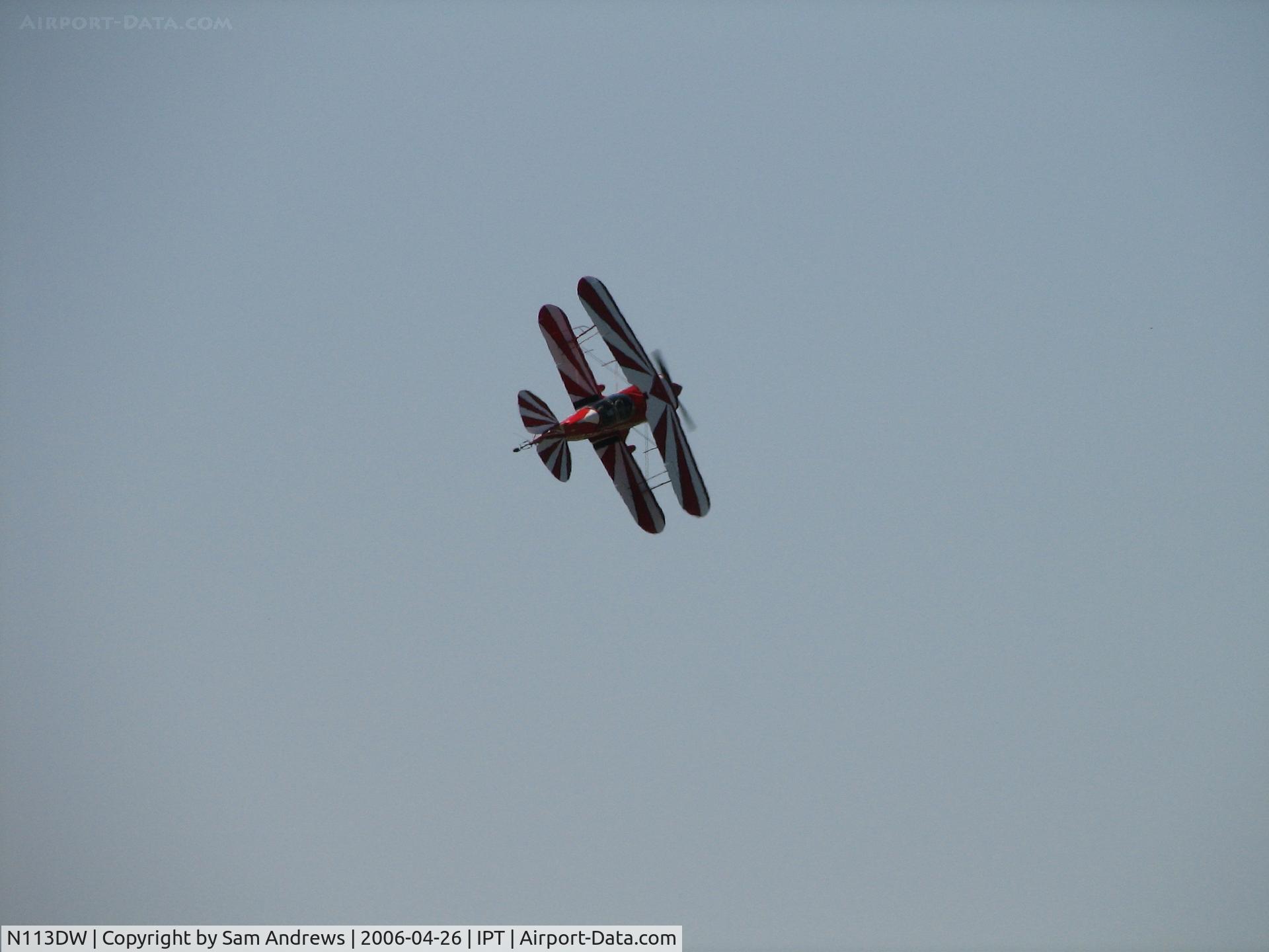 N113DW, 1986 Christen Pitts S-2B Special C/N 5103, Crosswind