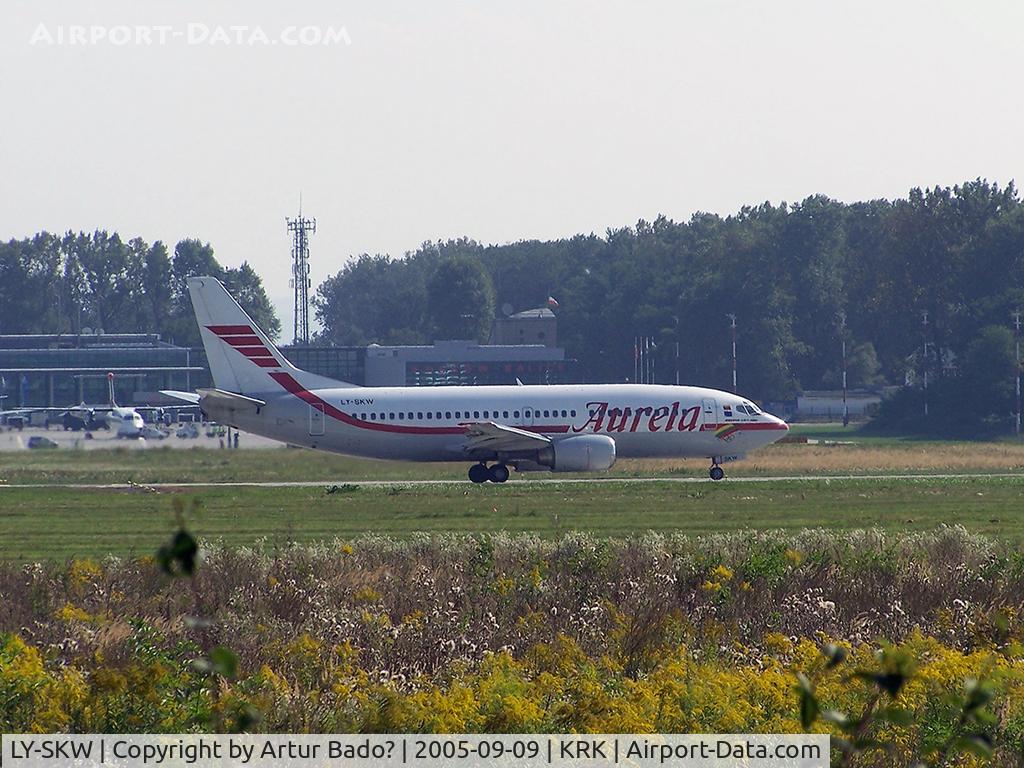 LY-SKW, 1992 Boeing 737-382 C/N 25162, Aurela - departure from rwy 25