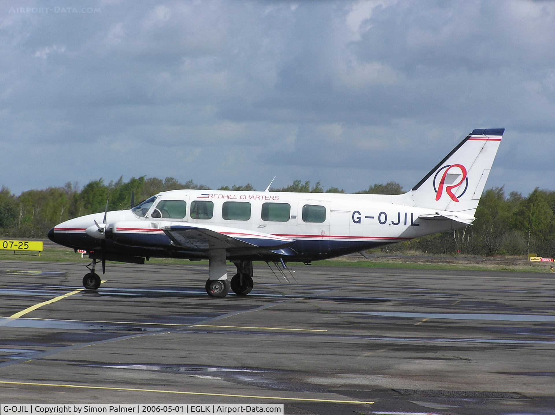 G-OJIL, 1976 Piper PA-31-350 Navajo Chieftain Chieftain C/N 31-7652175, PA-31 Navajo Chieftain at Blackbushe