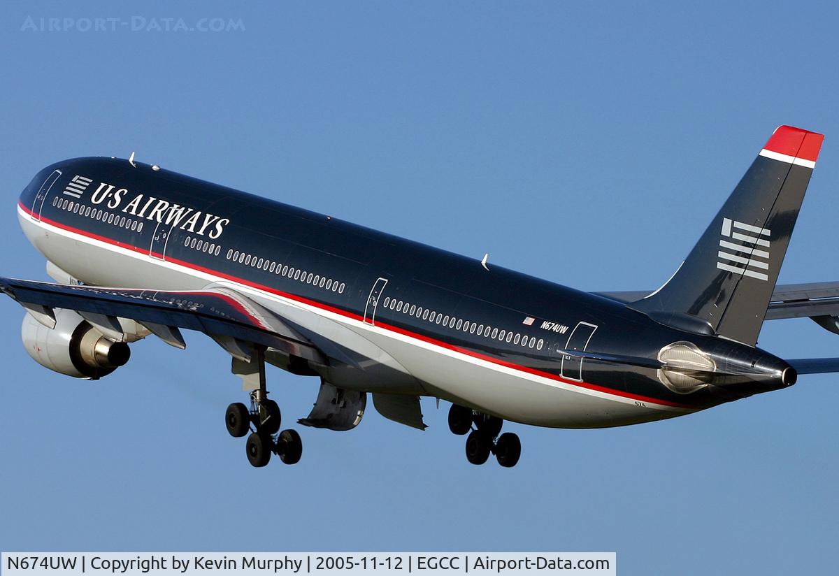 N674UW, 2000 Airbus A330-323X C/N 342, Looks like its come straight from the paint shop.