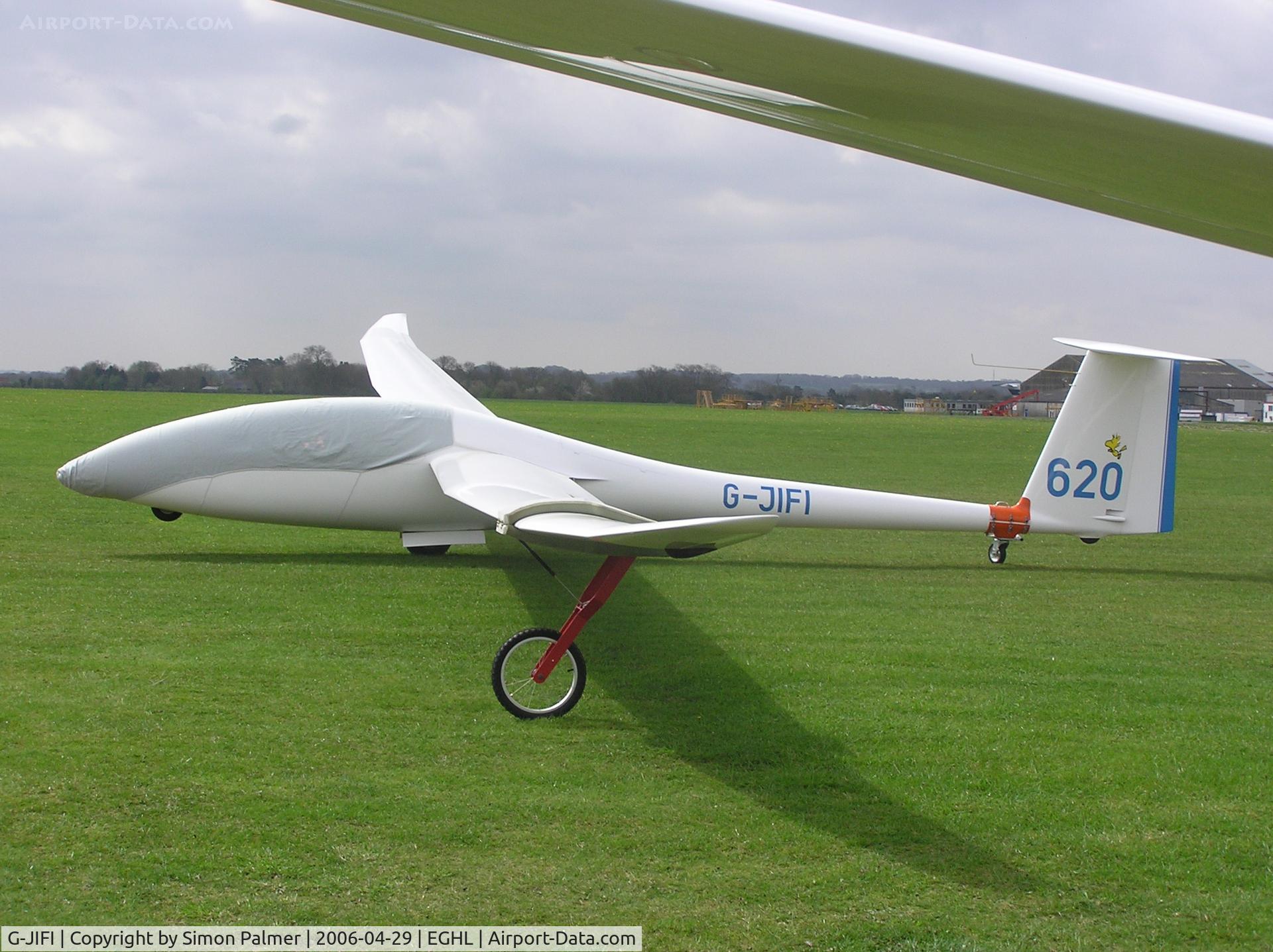 G-JIFI, 2004 Schempp-Hirth Duo Discus T C/N 95, Schempp-Hirth Duo Discus T at Lasham