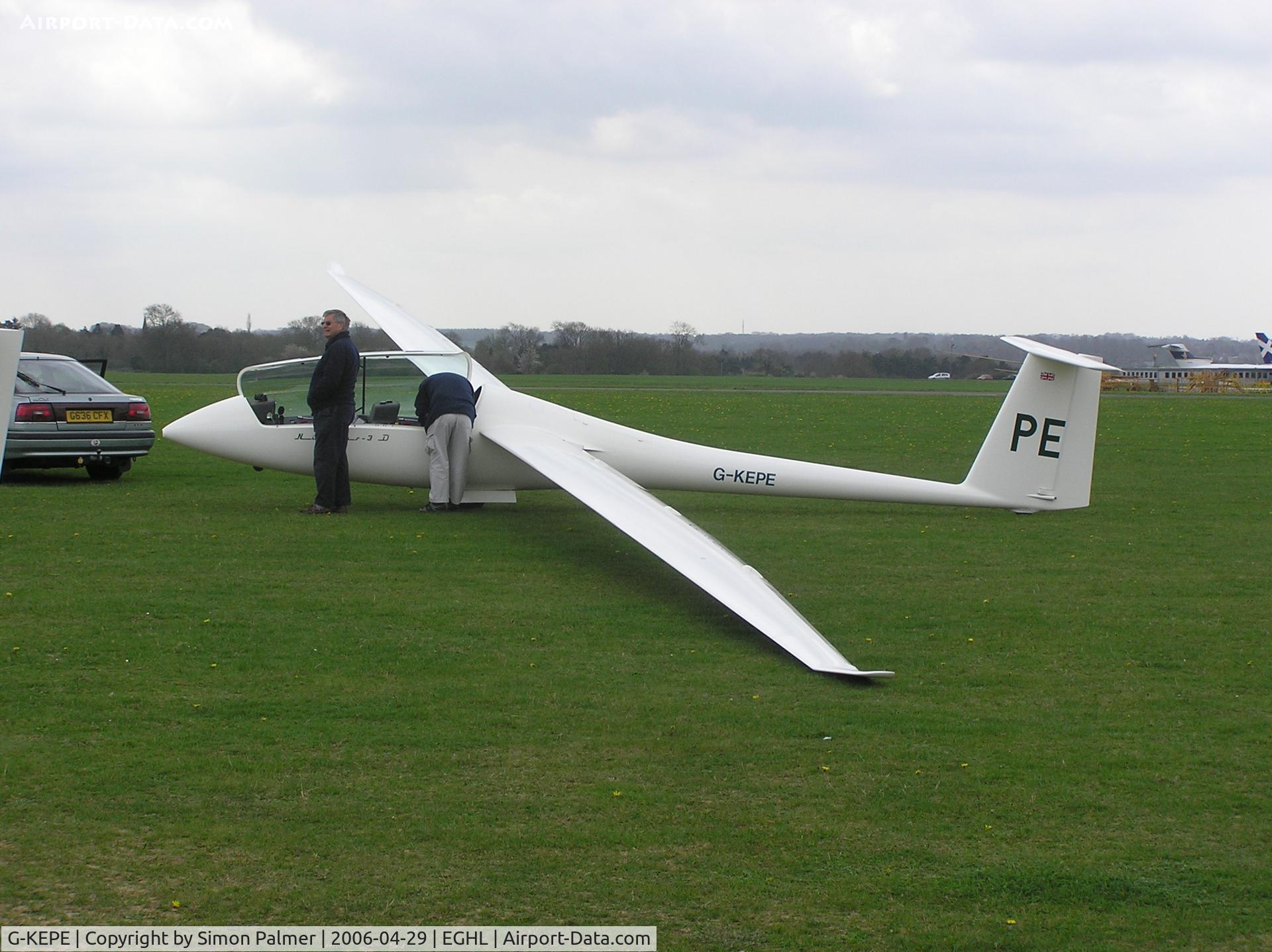 G-KEPE, 1989 Schempp-Hirth NIMBUS 3DT C/N 25, Schempp-Hirth Nimbus 3DT at Lasham