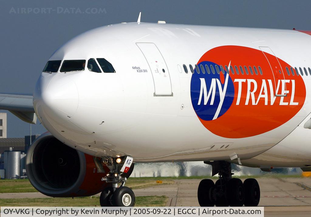 OY-VKG, 2000 Airbus A330-343X C/N 349, Close up at the threshold of 24L.