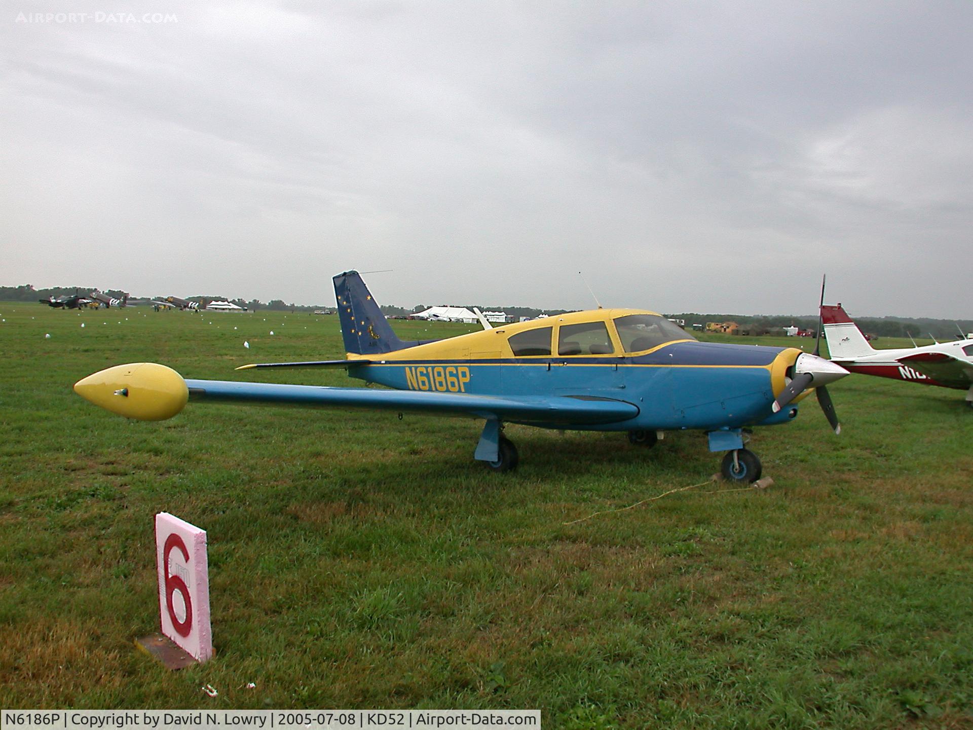 N6186P, 1959 Piper PA-24-250 Comanche C/N 24-1288, N6186P at KD52.