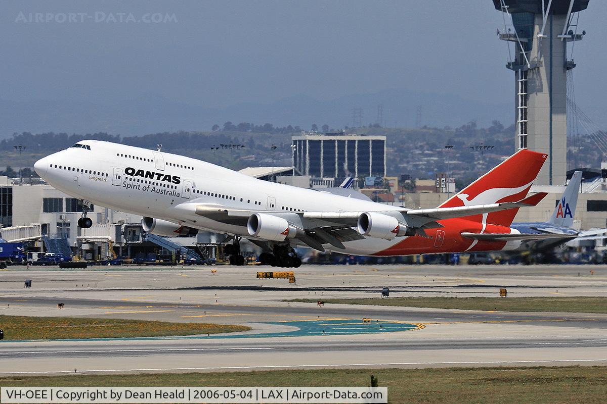 VH-OEE, 2002 Boeing 747-438/ER C/N 32909, Qantas VH-OEE (FLT QFA8) departing RWY 25R enroute to Sydney  Int'l (YSSY).