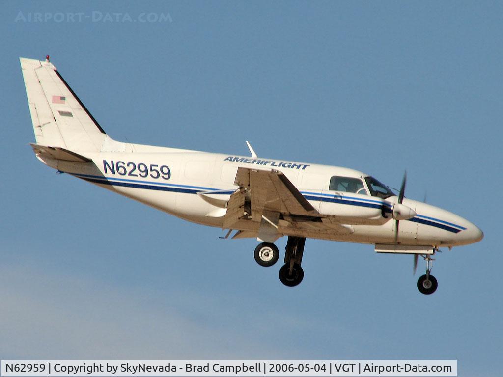 N62959, 1976 Piper PA-31-350 Chieftain C/N 31-7752008, Ameriflight Inc. / 1976 Piper PA-31-350 - (Mojave: Combines Cheyenne I fuselage & Chieftain wings)
