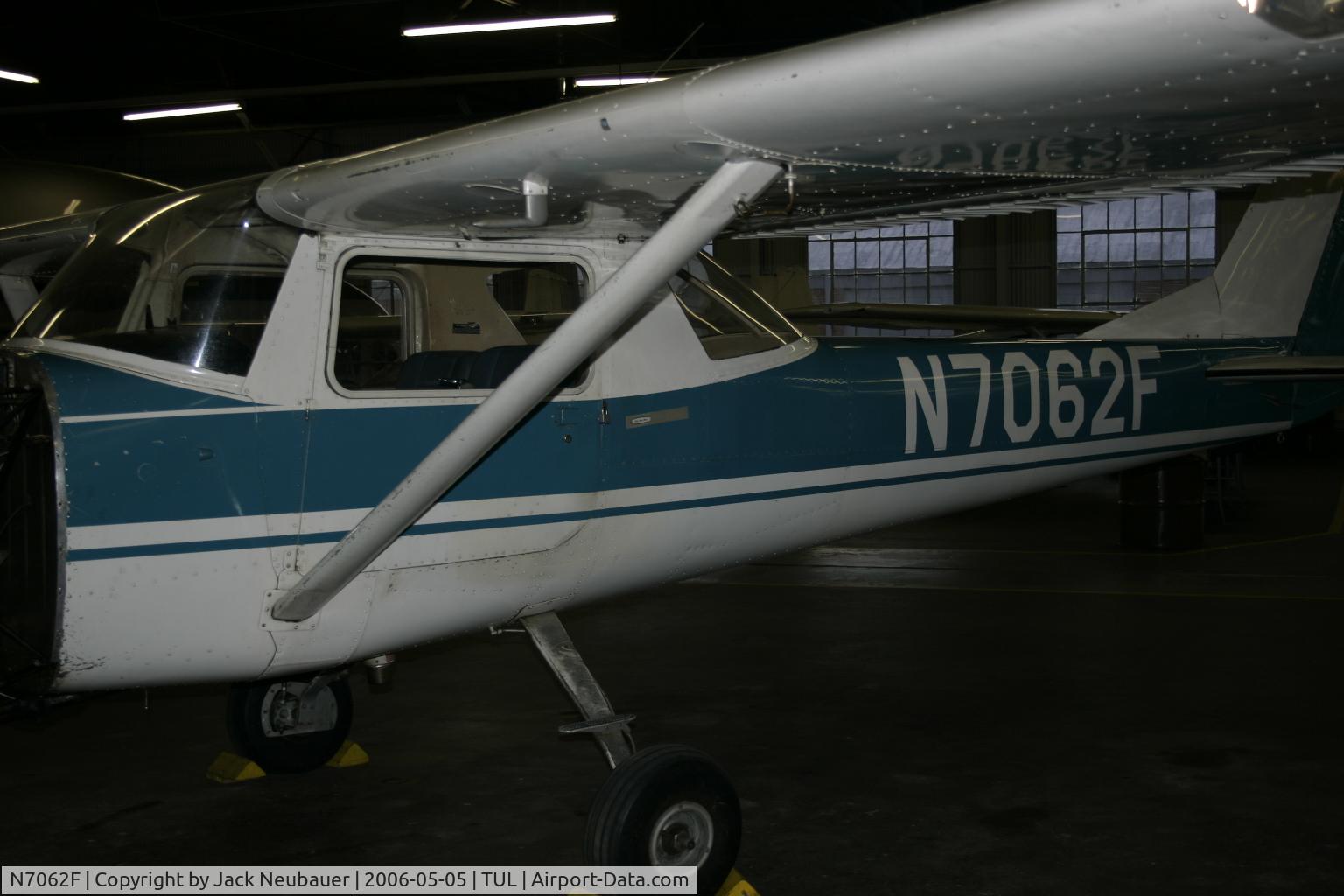 N7062F, 1998 Robinson R22 BETA, c/n 2894, Deregistered Cessna 150F N7062F