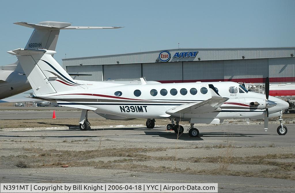 N391MT, Raytheon Aircraft Company B300 C/N FL-371, Parked