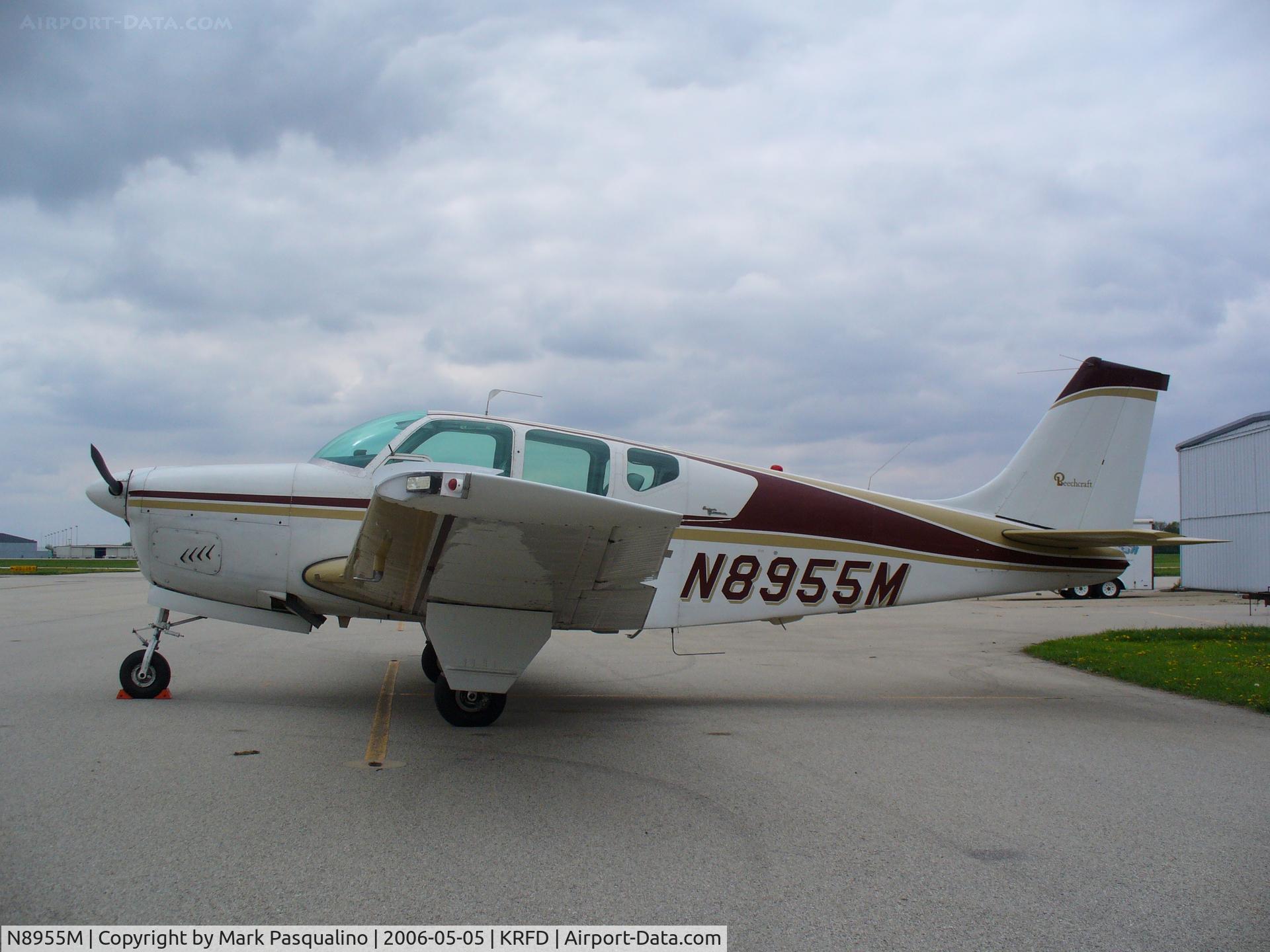 N8955M, 1963 Beech 35-B33 Debonair C/N CD-713, Beech B33
