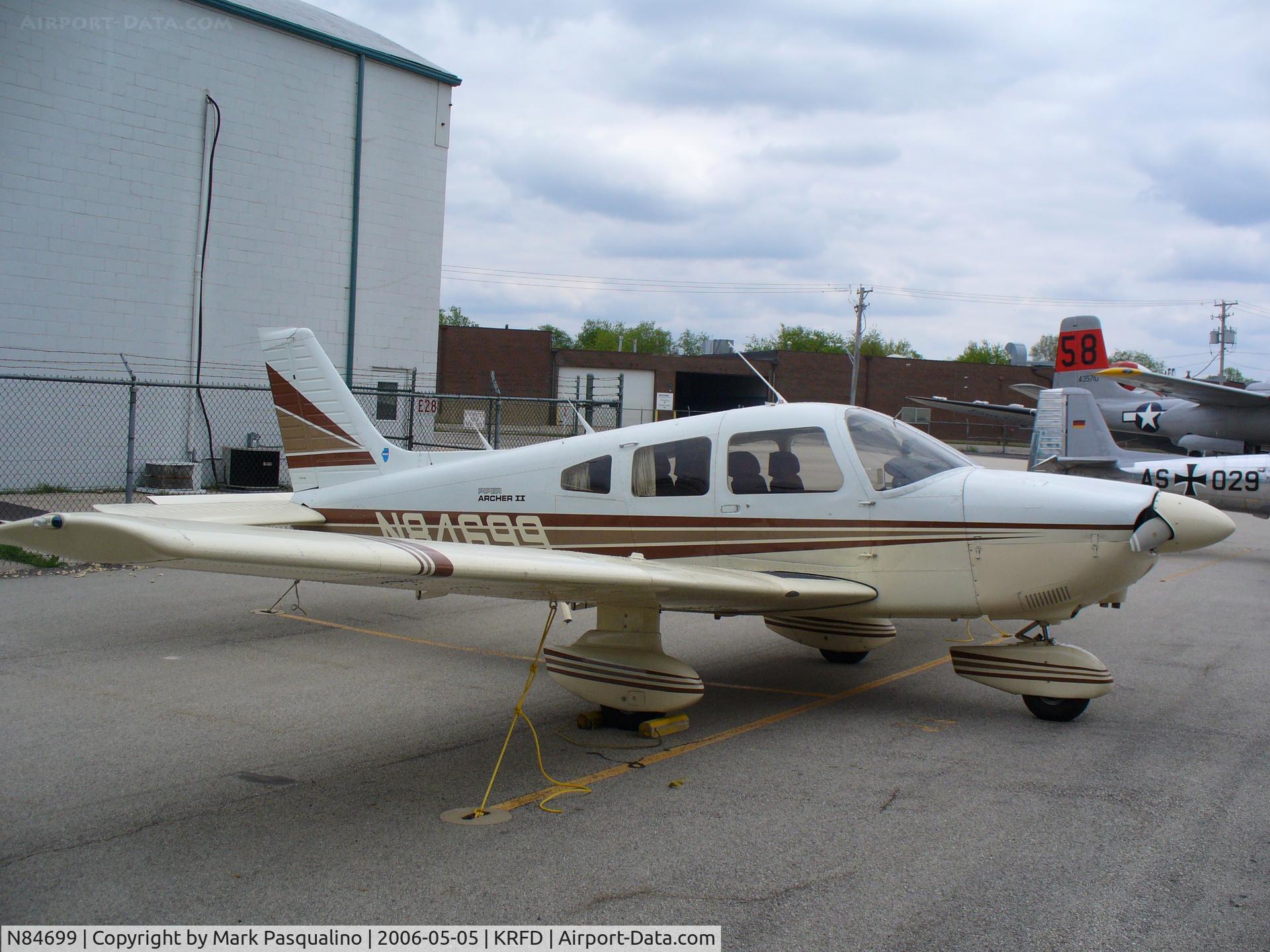 N84699, 1981 Piper PA-28-181 C/N 28-8290067, PA-28-181