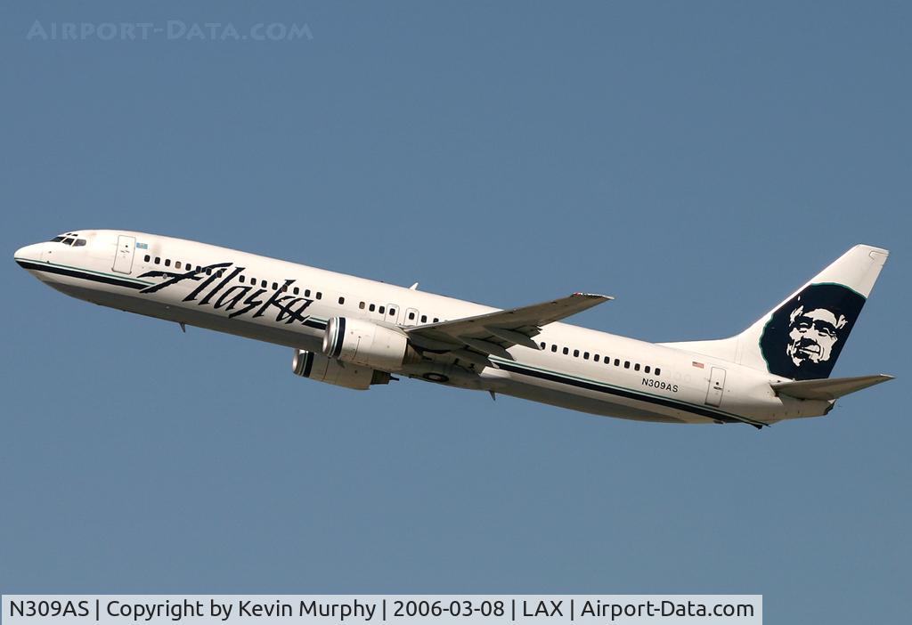 N309AS, 2001 Boeing 737-990 C/N 30857, Leaving L.A. in style.