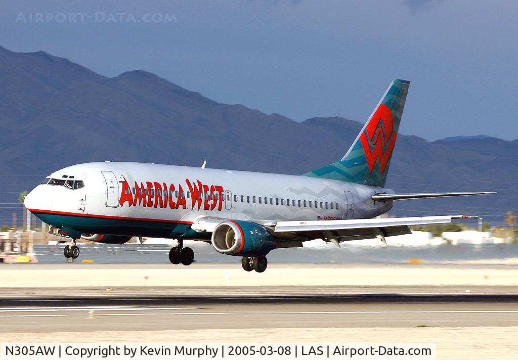 N305AW, 1988 Boeing 737-3G7 C/N 24012, Great light for this 737.