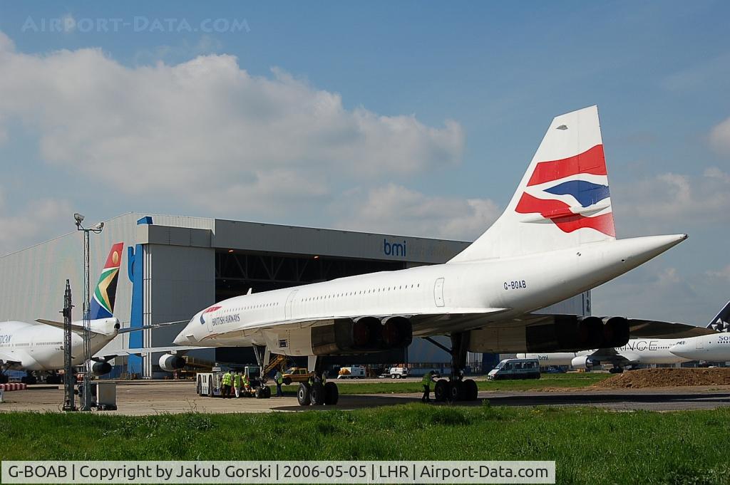 G-BOAB, 1976 Aerospatiale-BAC Concorde 1-102 C/N 100-008, I captured this plane at LHR