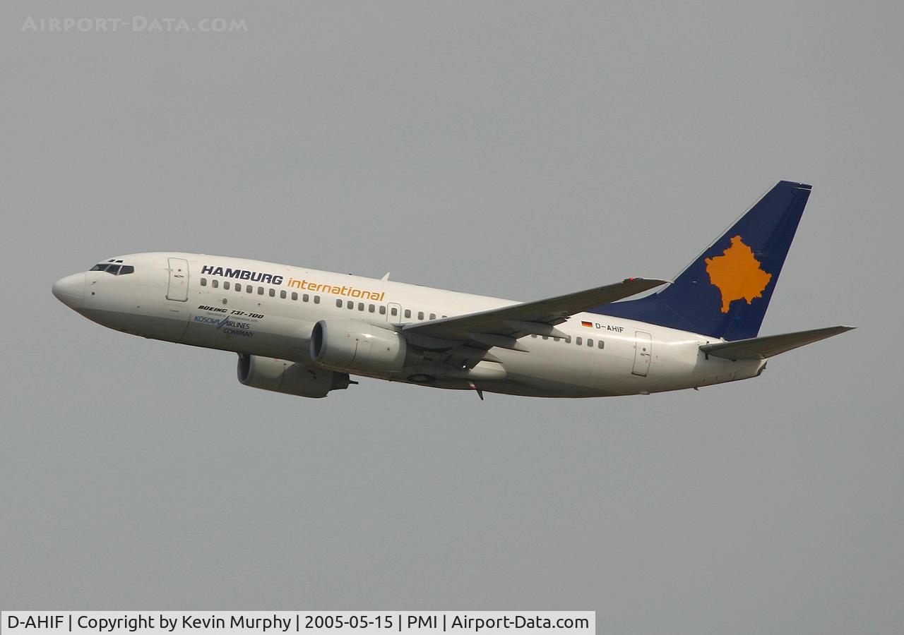 D-AHIF, 1999 Boeing 737-73S C/N 29079, Hamburgs fines looking 737.