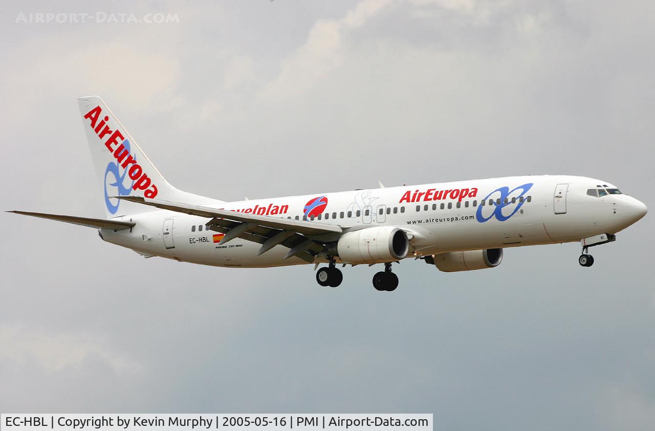 EC-HBL, 1999 Boeing 737-85P C/N 28381, Air Europa on short finals at PMI.