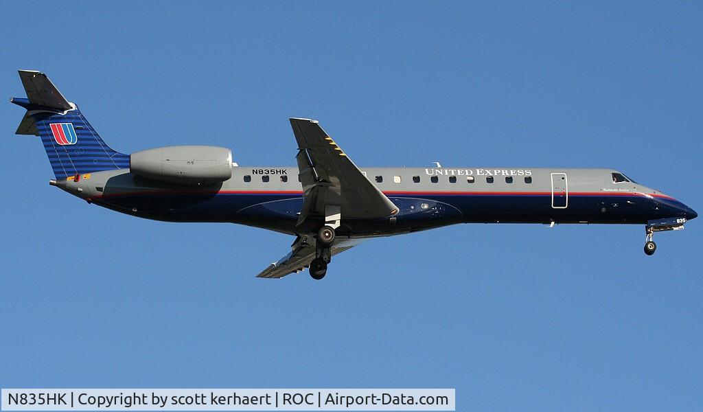 N835HK, 2003 Embraer ERJ-145LR (EMB-145LR) C/N 145670, landing 22