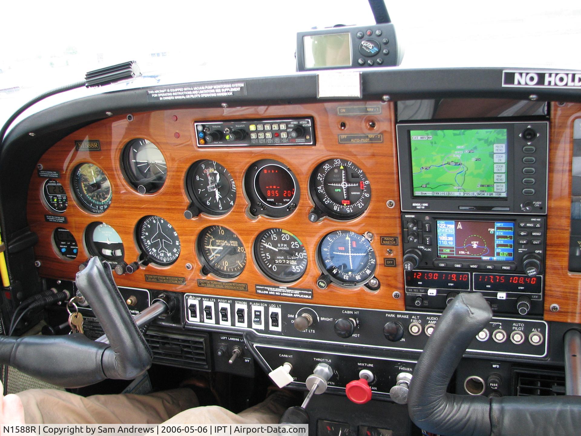 N1588R, 1975 Grumman American AA-5B Tiger C/N AA5B-0088, Is this a nice panel or what?