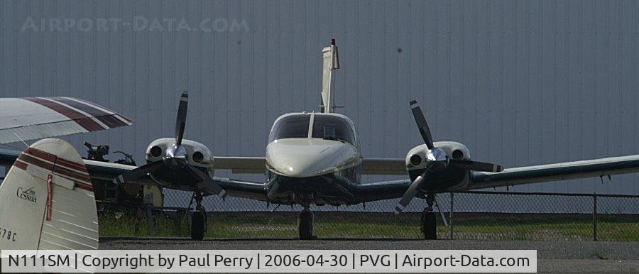 N111SM, 1977 Piper PA-34-200T C/N 34-7770333, Head on near dusk, ready for the night
