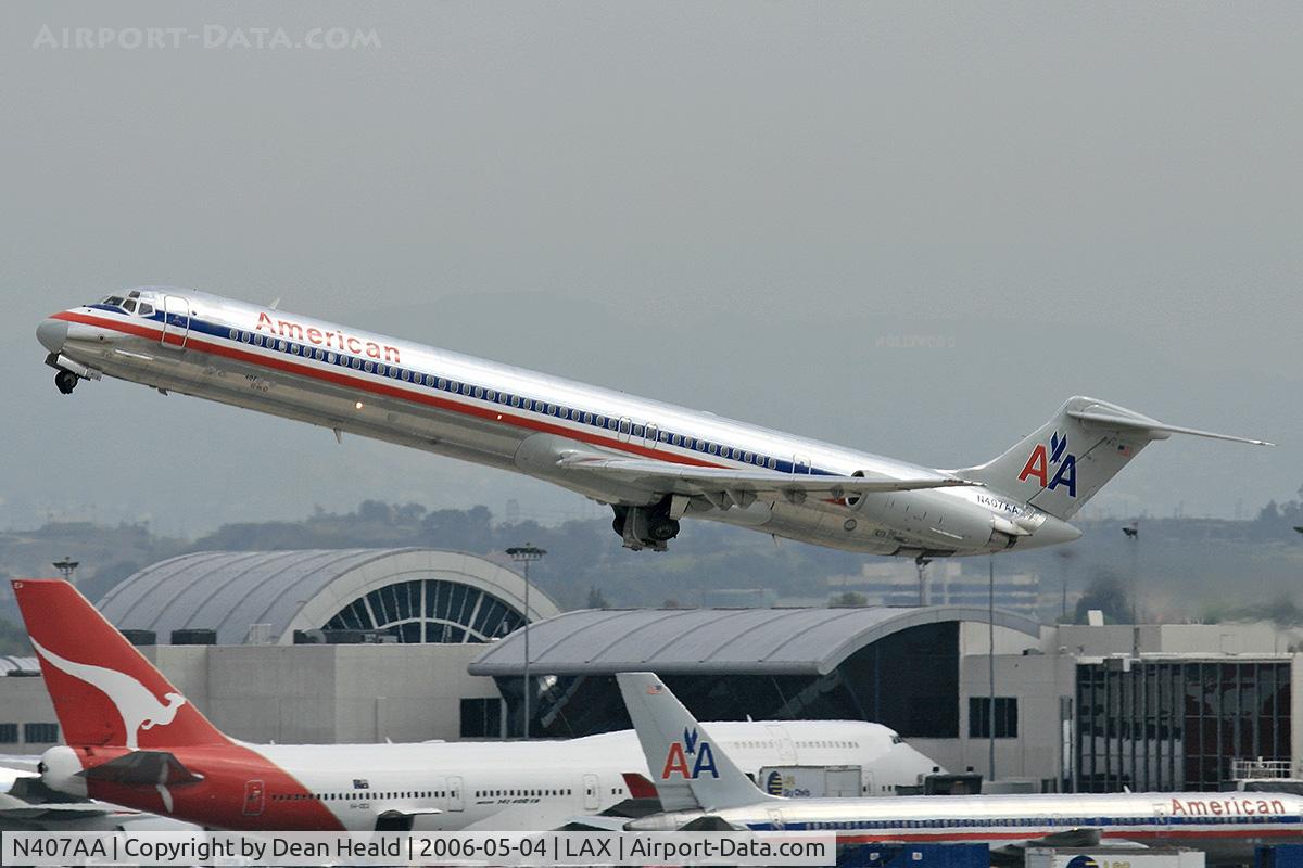 N407AA, 1986 McDonnell Douglas MD-82 (DC-9-82) C/N 49318, American Airlines N407AA (FLT AAL424) departing RWY 25R enroute to Chicago Ohare Int'l (KORD), Illinois.