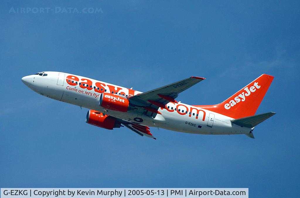 G-EZKG, 2004 Boeing 737-73V C/N 32428, Off back to the UK from Palma.