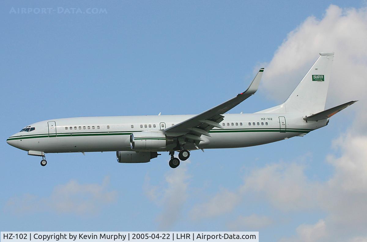 HZ-102, 2001 Boeing 737-8DP(BBJ2)W C/N 32451, Saudi Royal flight on short finals to 27R.