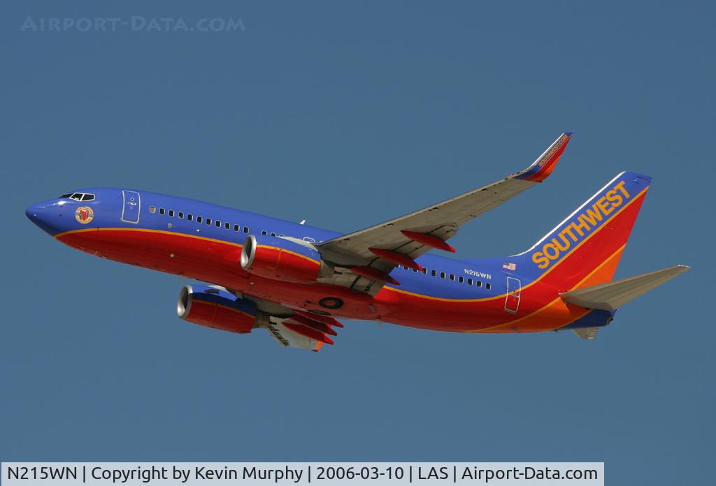 N215WN, 2005 Boeing 737-7H4 C/N 32487, Late in the day take off from Vegas
