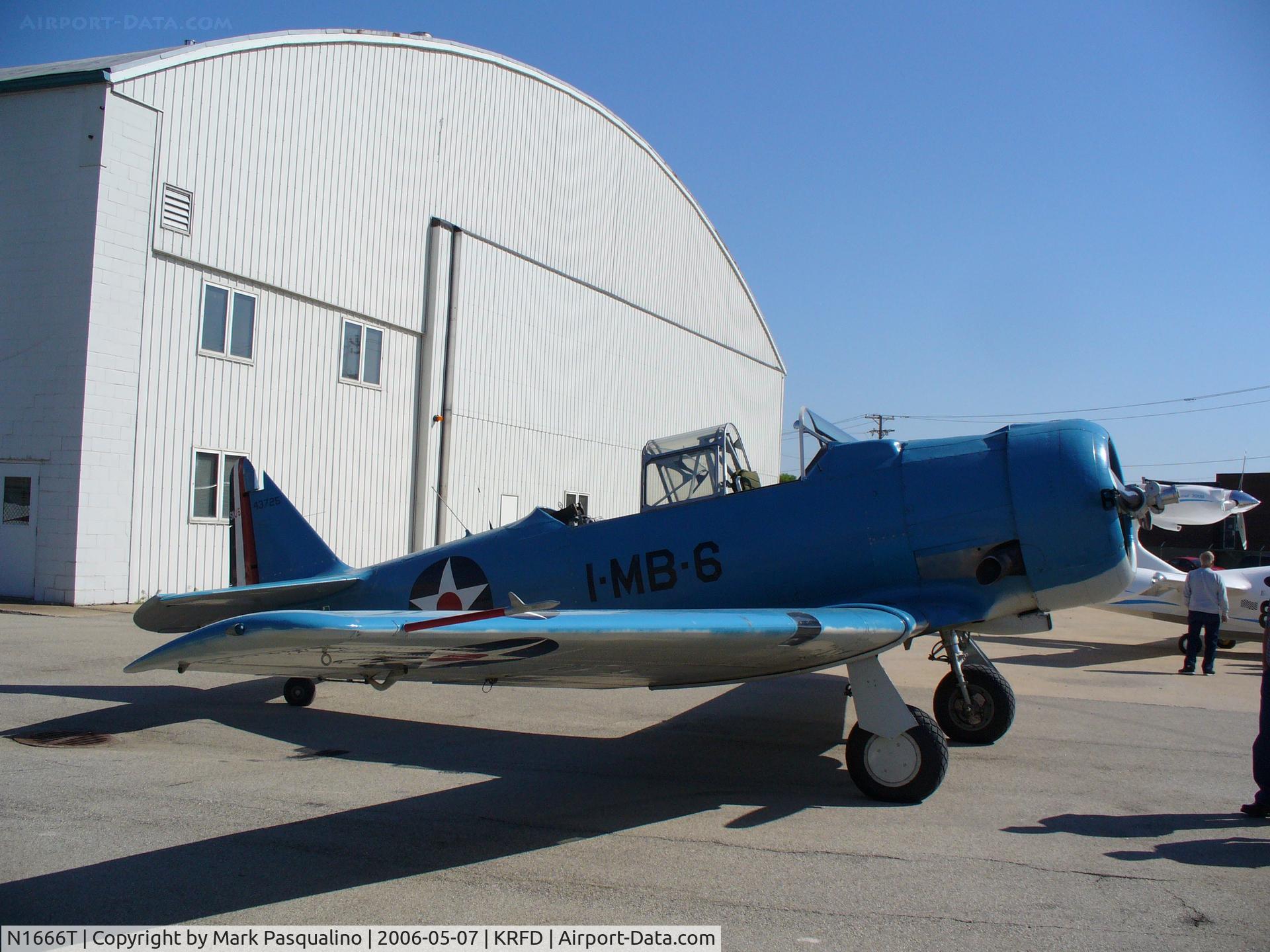 N1666T, North American SNJ-5B Texan C/N 43725, North American SNJ-5B