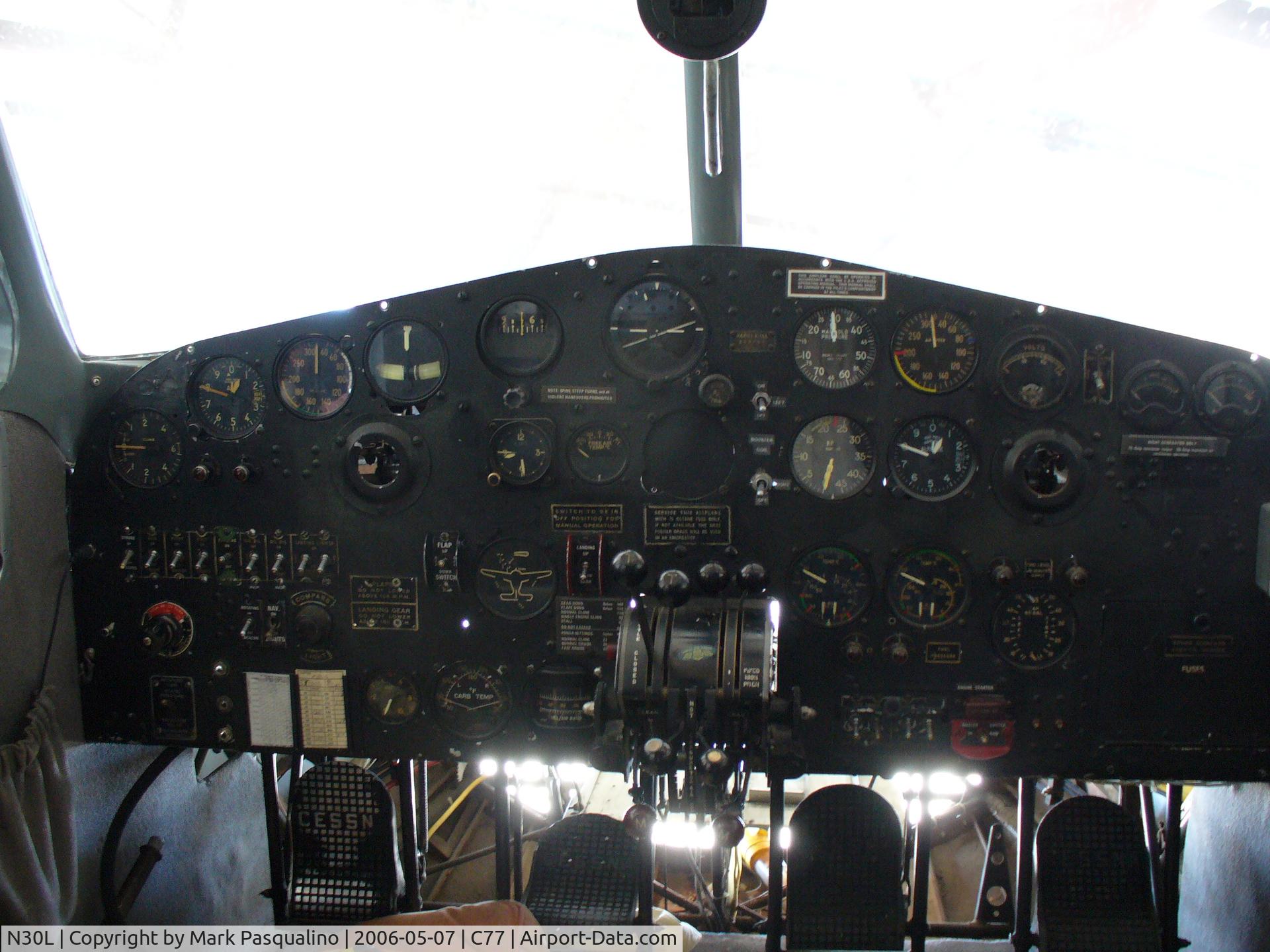 N30L, 1942 Cessna UC-78 (T-50) Bobcat Bobcat C/N 3772, Cessna T-50
