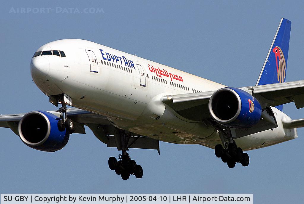 SU-GBY, 2001 Boeing 777-266/ER C/N 32630, Egyptian beauty on short final to 27R.