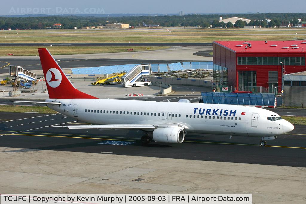 TC-JFC, 1998 Boeing 737-8F2 C/N 29765, Passing the viewing terrace at Frankfurt.
