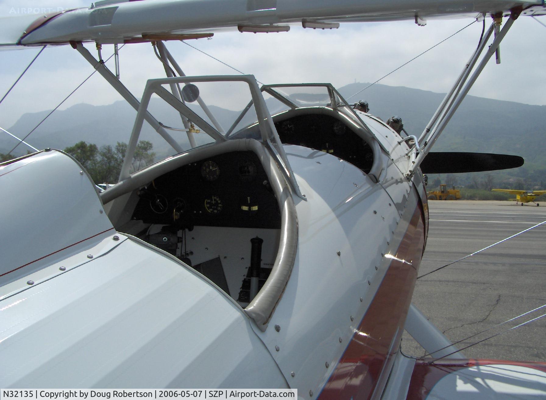 N32135, 1941 Waco UPF-7 C/N 5767, 1941 Waco UPF-7, Continental W670 220 Hp, cockpits