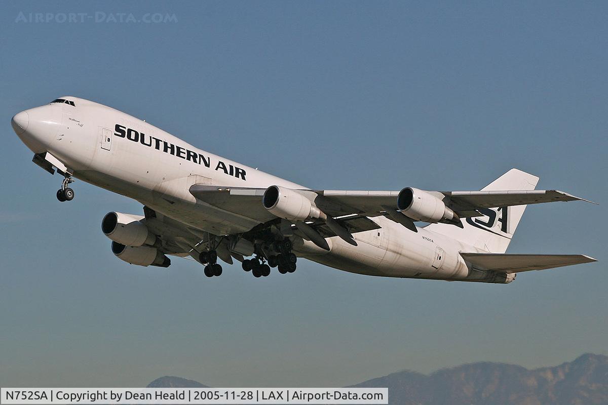 N752SA, 1976 Boeing 747-228F C/N 21255, Southern Air N752SA departing RWY 25L.