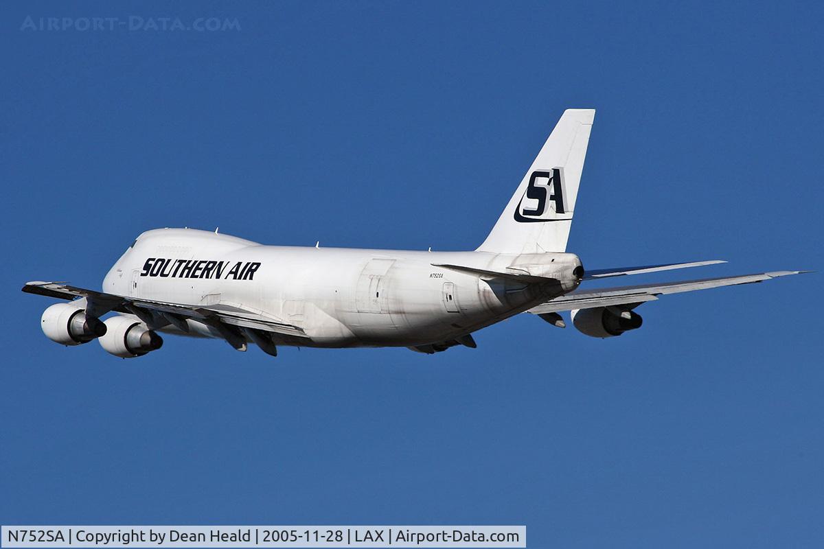 N752SA, 1976 Boeing 747-228F C/N 21255, Southern Air N752SA departing RWY 25L.