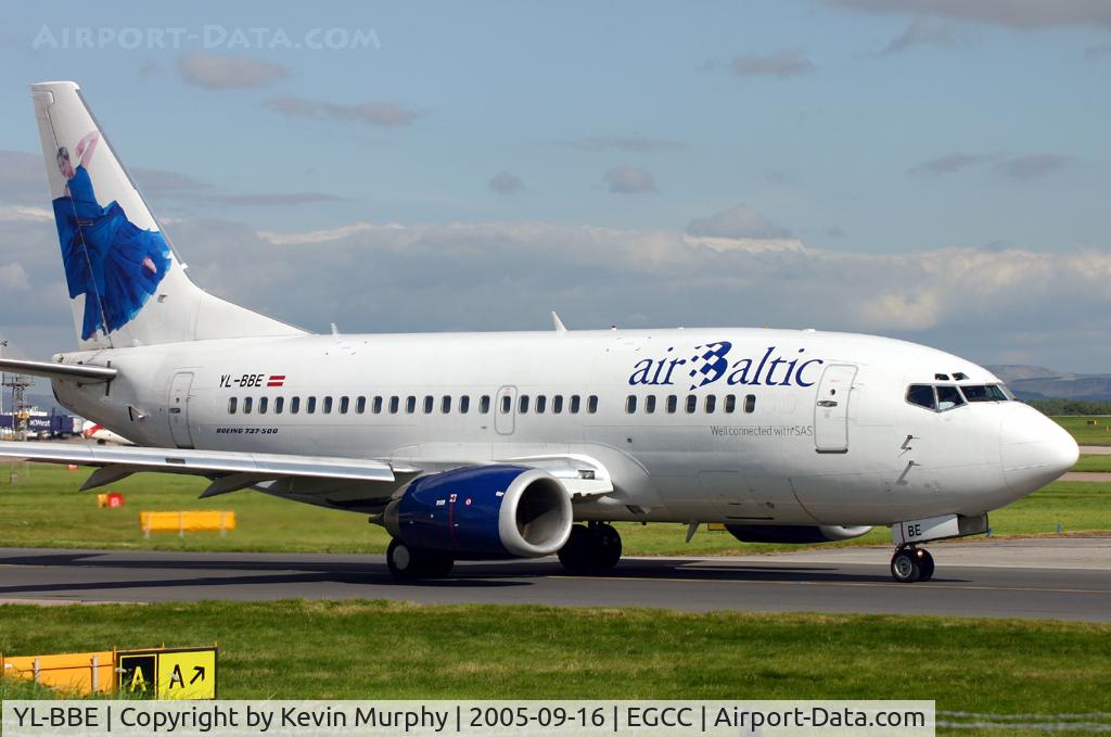 YL-BBE, 1998 Boeing 737-53S C/N 29073, Passing the viewing mound.