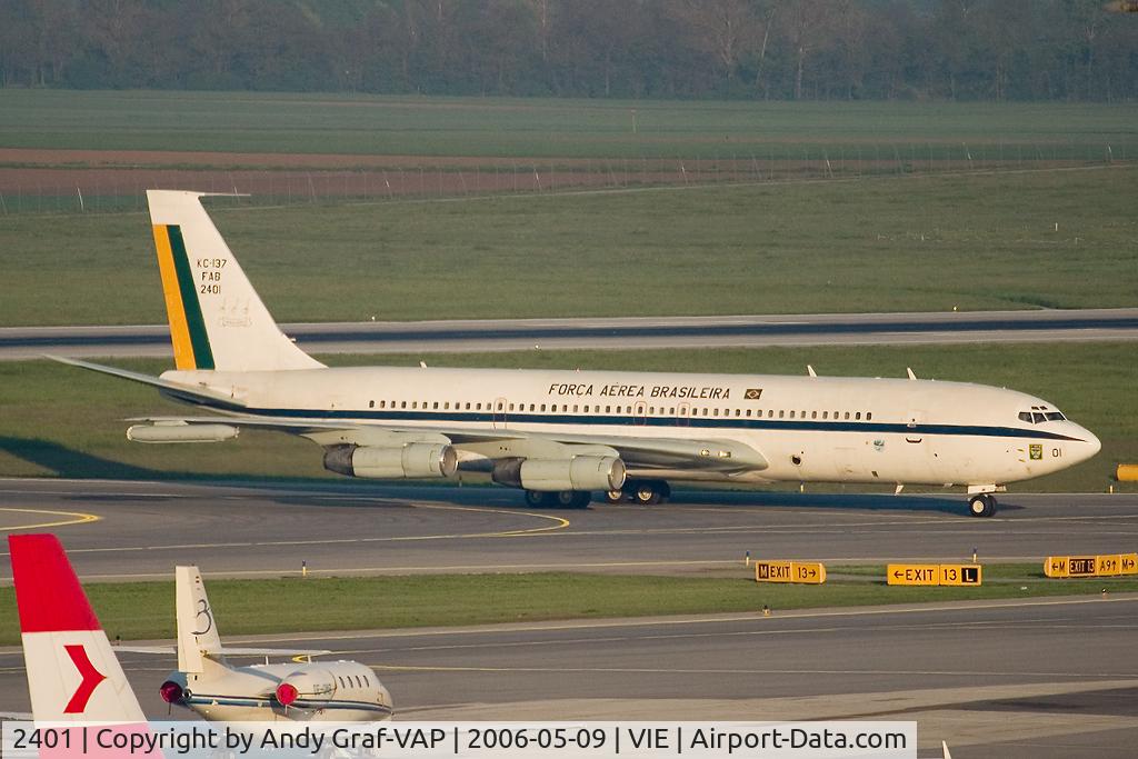 2401, 1968 Boeing KC-137 C/N 19840, On the way to the parking stand.