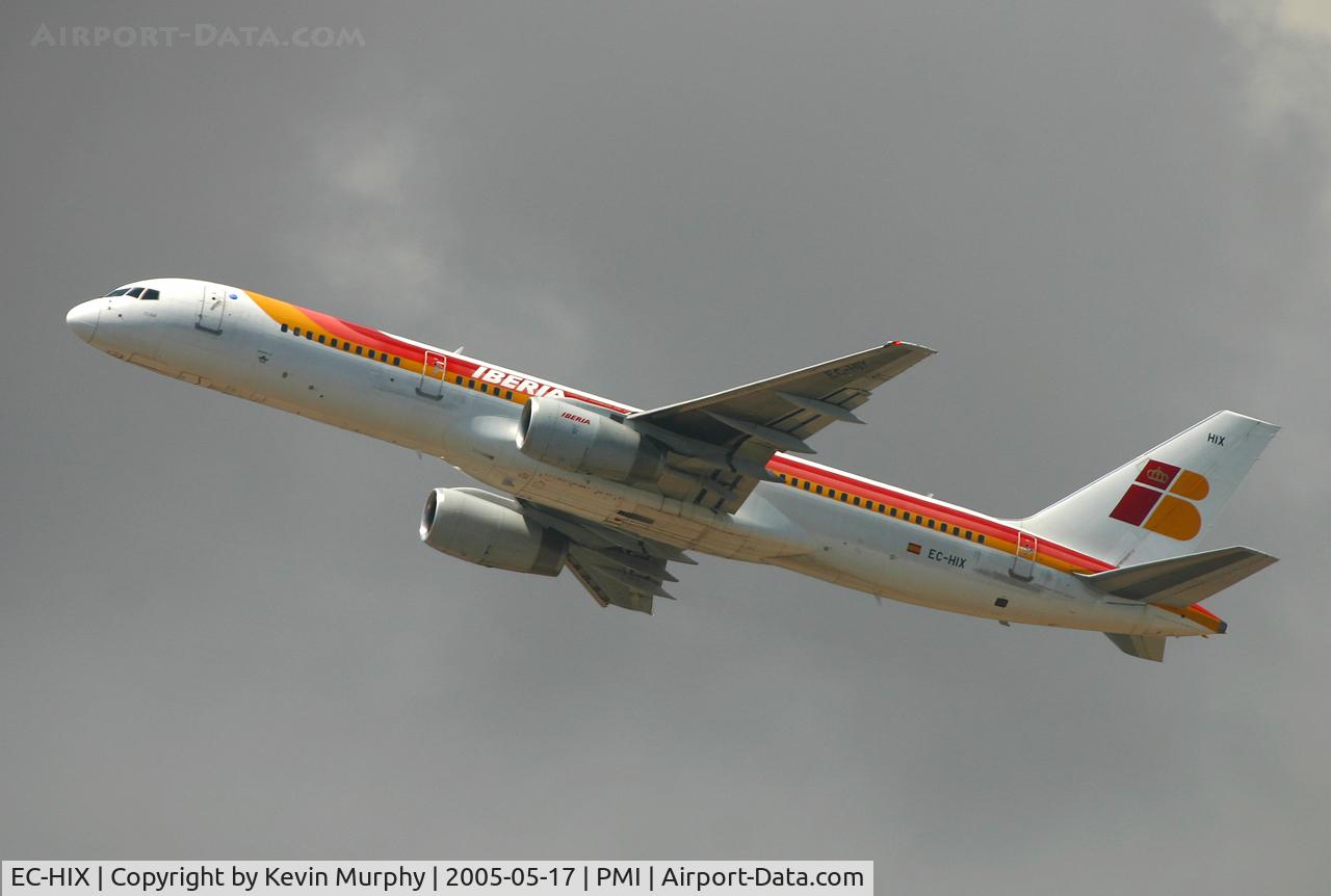 EC-HIX, 2000 Boeing 757-256 C/N 30052, Zooming out of Palma, Mallorca.